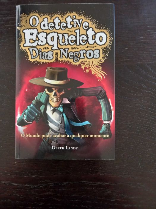 O Detetive Esqueleto, Derek Landy