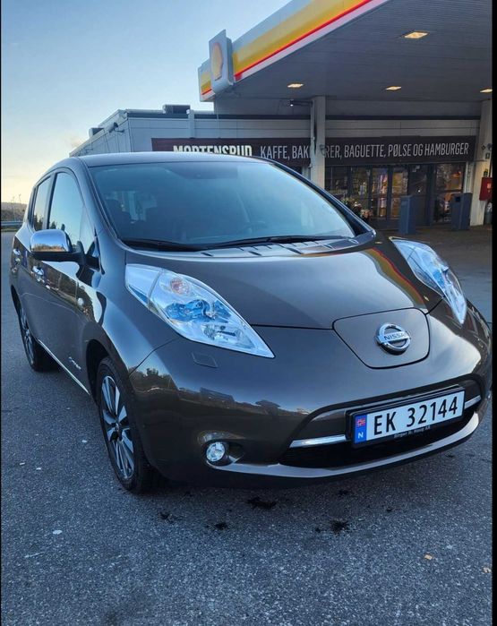 Nissan Leaf 30кВт 2017 Без ДТП! з Норвегії, РОЗМИТНЕНИЙ