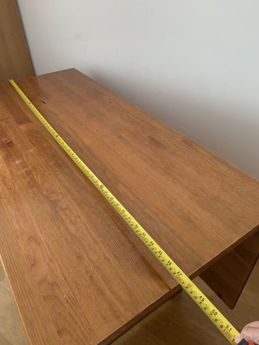 Secretária em madeira maciça