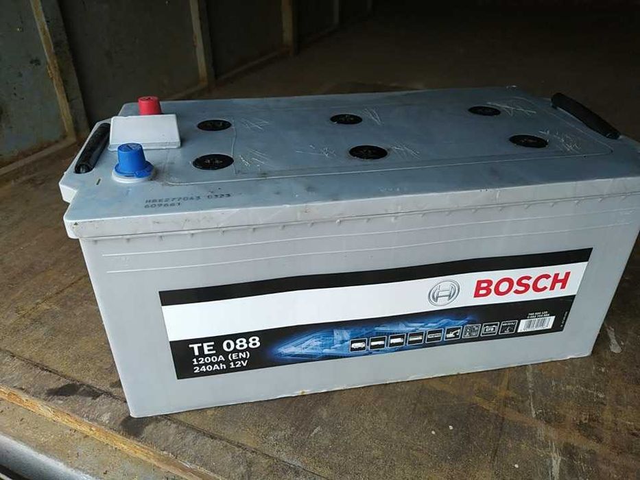 Аккумулятор б.у.225, 240,100, 60 а.ч.