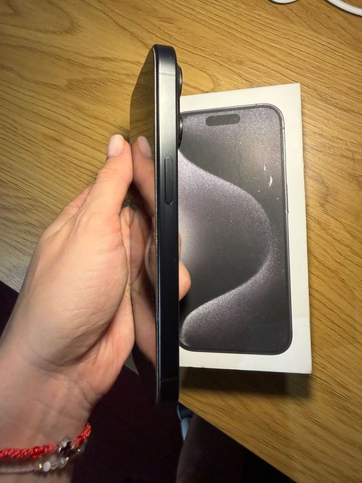 iPhone 15 pro 128 gb