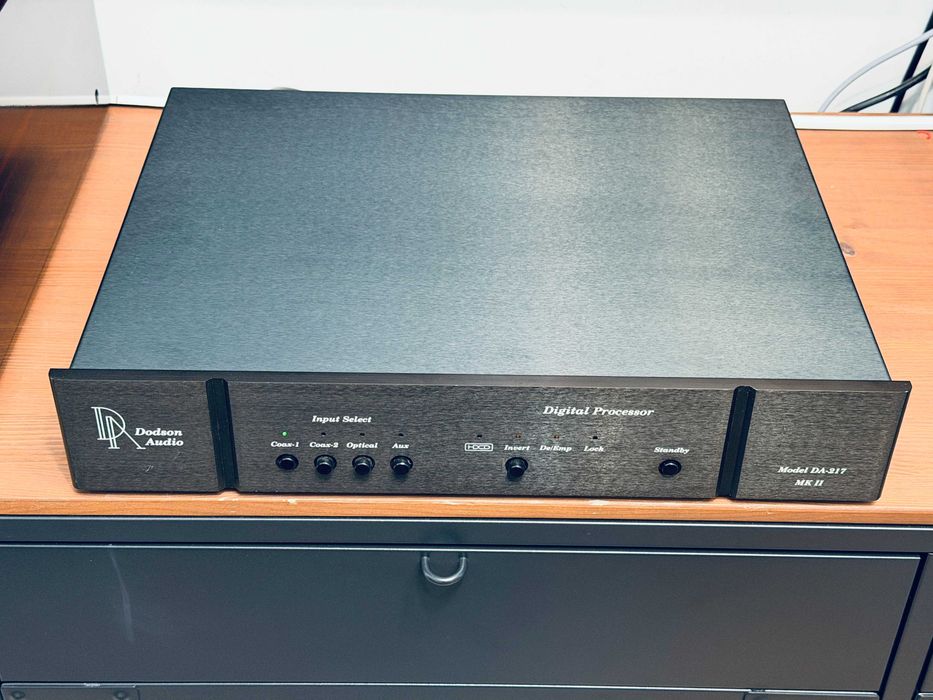 Dodson DA-217 MK II — американский мультибитный ЦАП, категория A у Absolute Sound ℹ️ чипы Burr-Brown K-grade, R2R | США, 220В, комплект документов