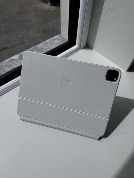 Ipad pro 11 c/ magic keyboard