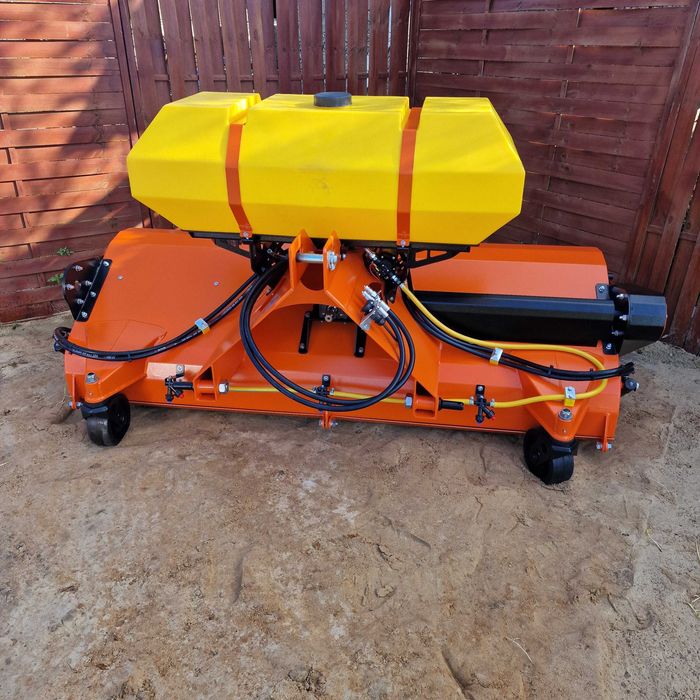 Zamiatarka na tylni TUZ z napędem na wałek WOM 1,2m