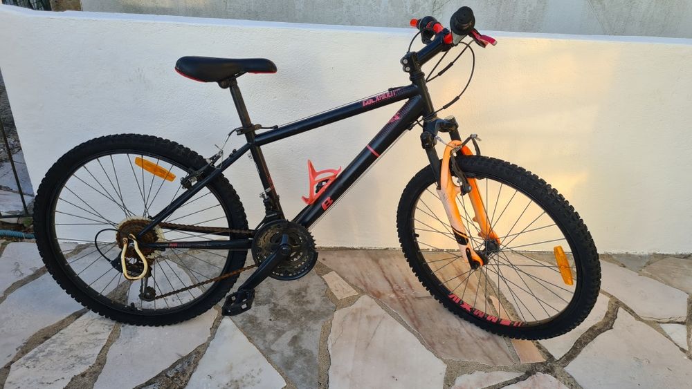 Btt  bicicleta avariada para pecas