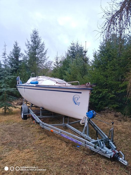 Jacht żaglowy, żaglówka, łódź phobos 19