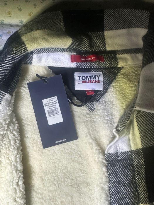 Casaco Tommy Jeans Homem XL — NOVO COM ETIQUETA
