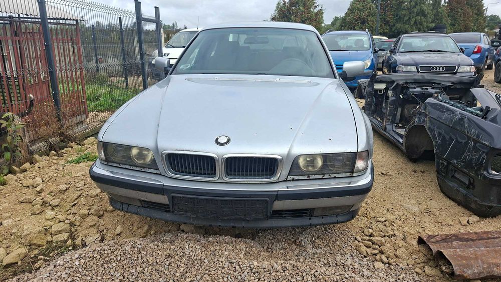 BMW E38 na części