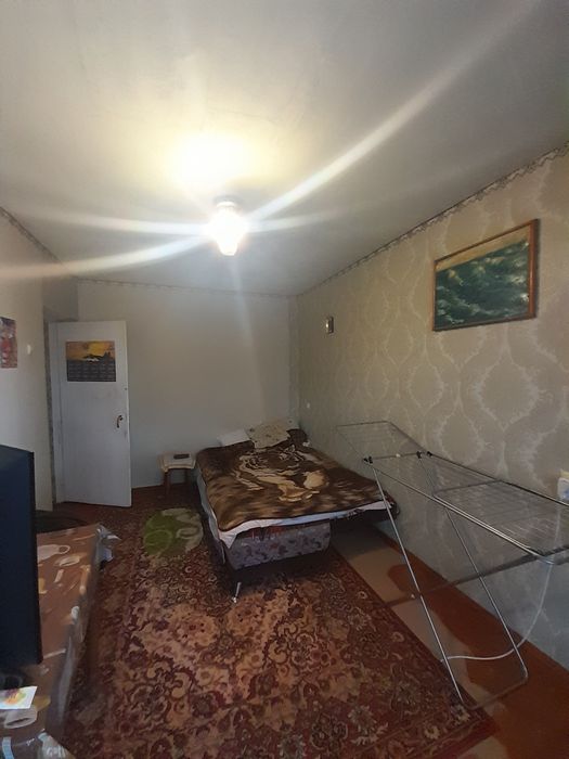 Продається 2-х кімнатна квартира в Озерному!