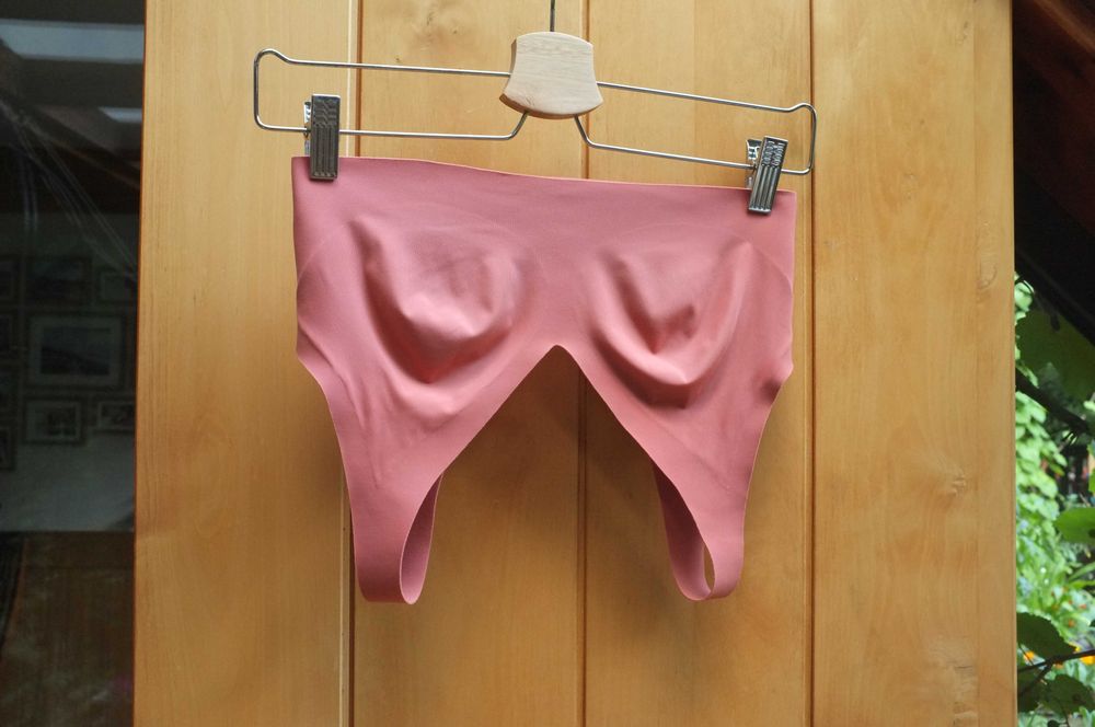 miękki brzoskwiniowy biustonosz bezszwowy Sloggi soft braletka Zero Feel 2.0 Bralette 38 M