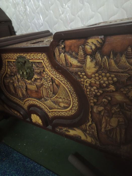 Arca antiga de canfora