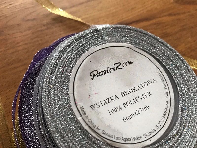 Wstążki brokatowe