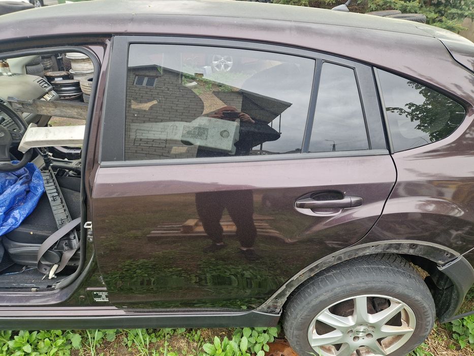 Drzwi lewe tył Subaru XV lakier G3U