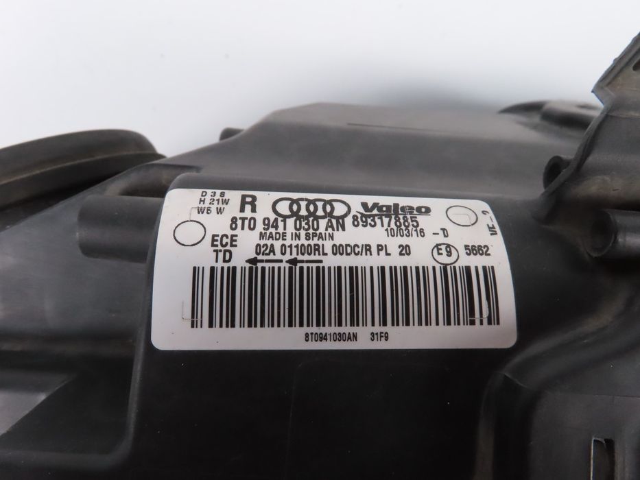 Farol Xenon Direccional Audi A5 Ref: 8T0941030An