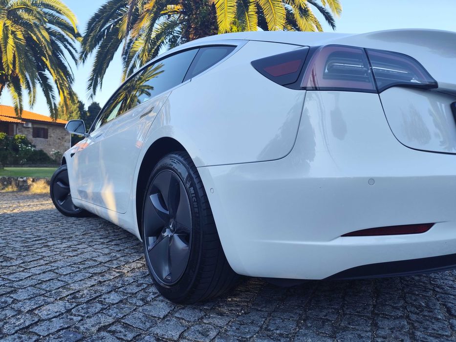 Tesla Model 3 Standard Range Plus - Aceito Retoma - Revisão em Dia foto 3