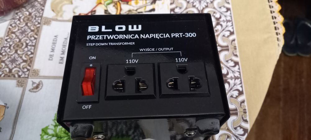 Transformer 230V-110V64751225686147122