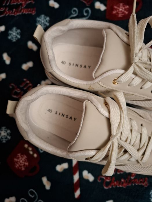 Кросівки, розмір 40