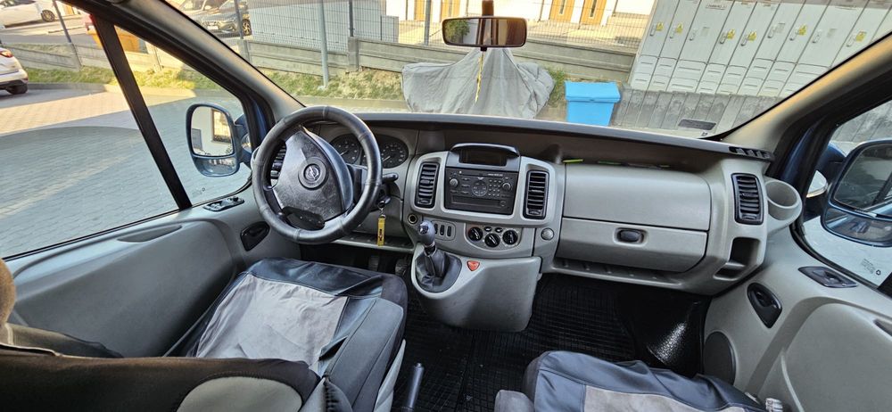 Opel Vivaro 1.9 tdi 2004r 5 osobowy