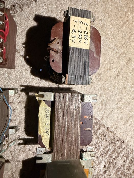 Трансформатор (перетворювач напруги)