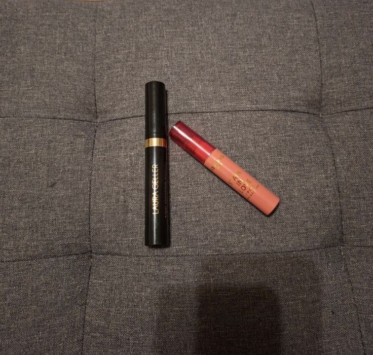 Zestaw tusz do rzęs Laura Geller i blyszczyk Bourjois