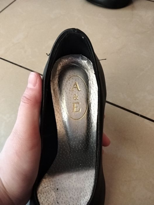 Szpilki czarne rozmiar 35