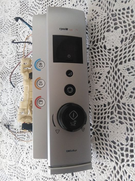 Panel sterowania kuchenki mikrofalowej elektrolux ESM2840