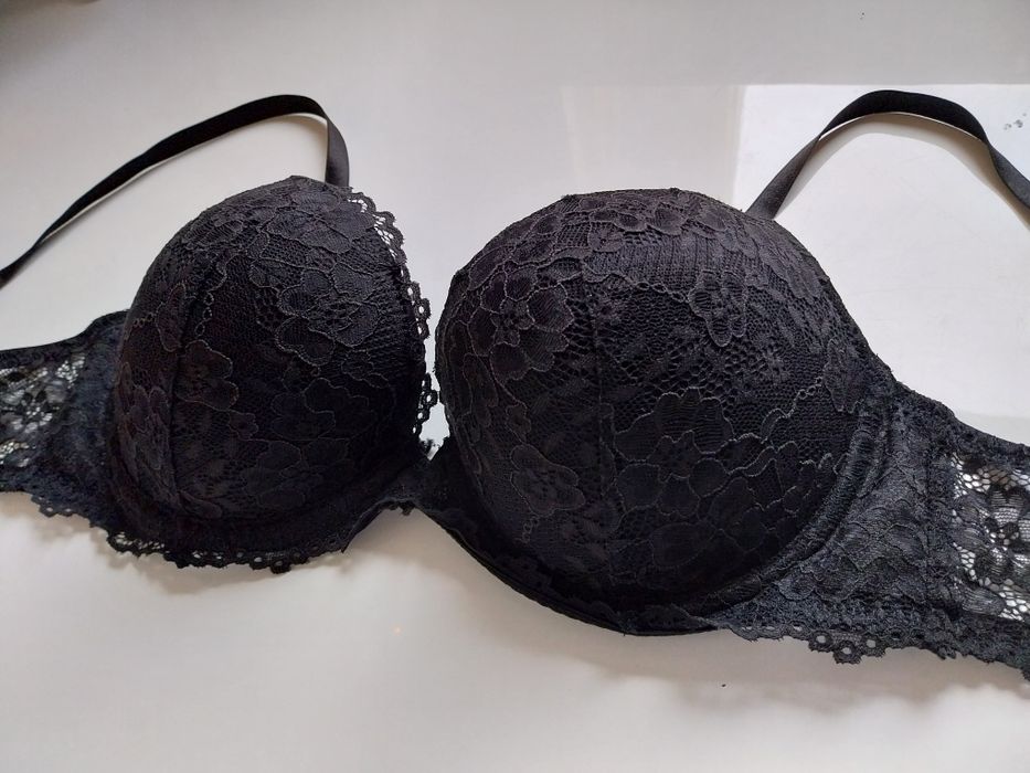 Czarny stanik, biustonosz H&M jak nowy, rozmiar 80 C