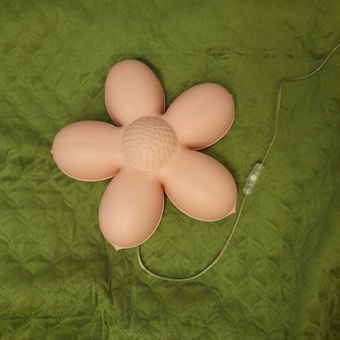 różowa Lampa kwiatek IKEA