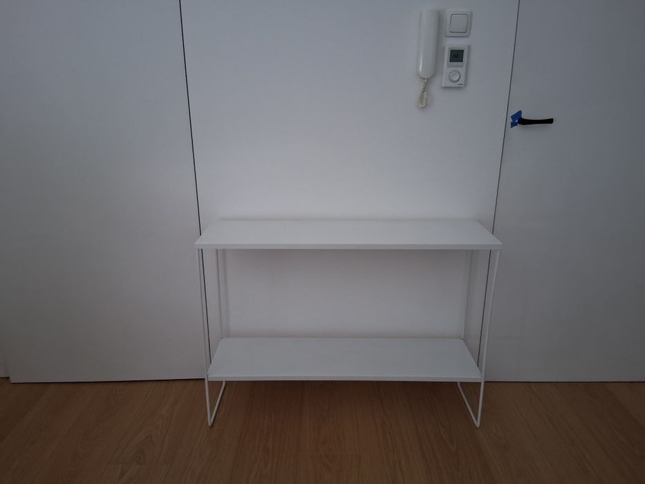 Konsola   biała metalowa Westwing