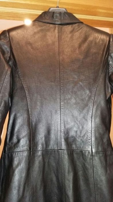 Casaco comprido de pele verdadeira