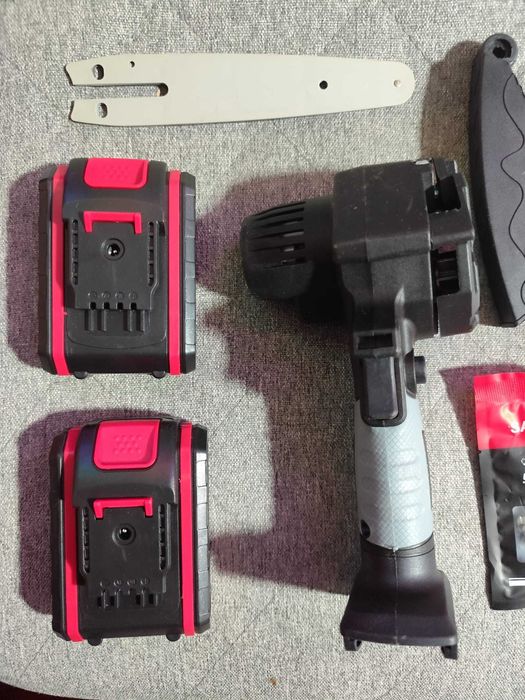 Mini Serra Elétrica