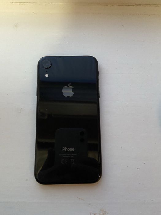 iPhone XR 64 Гб