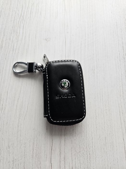 Ключниця Skoda. Брелок чохол для ключа
