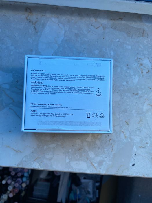 AirPods Pro 3.