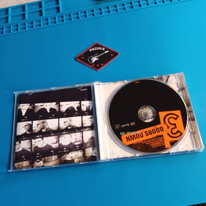 3 Doors Down > The real life  CD