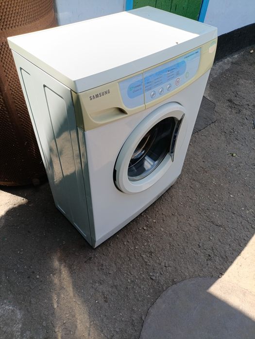 Продам стиральную машинку Samsung