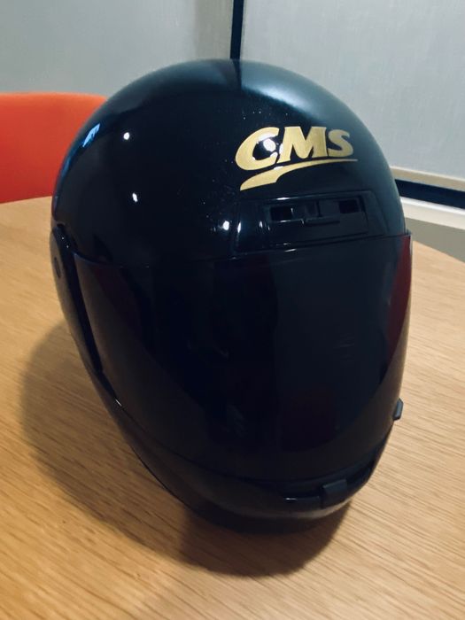 Capacete mota CMS pouco uso