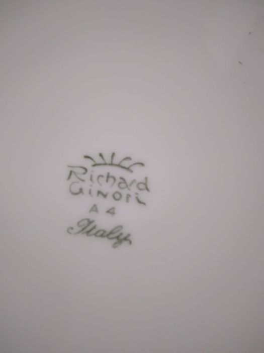 Louça  e moveis antigos