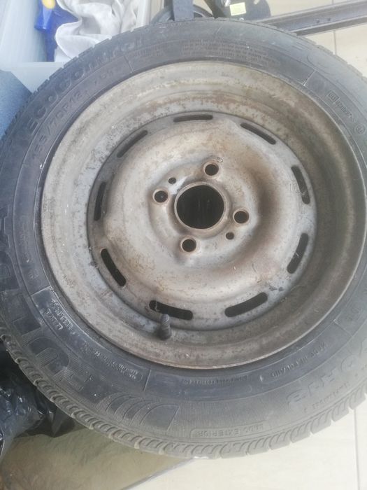 Sprzedam 2 koła do przyczepy