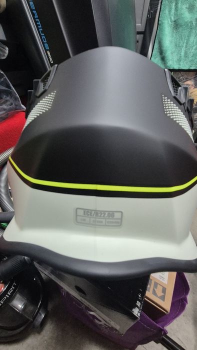 Capacete scorpion,  Ducati logo peak2.0,  blusão Alpinestars e Dainese
