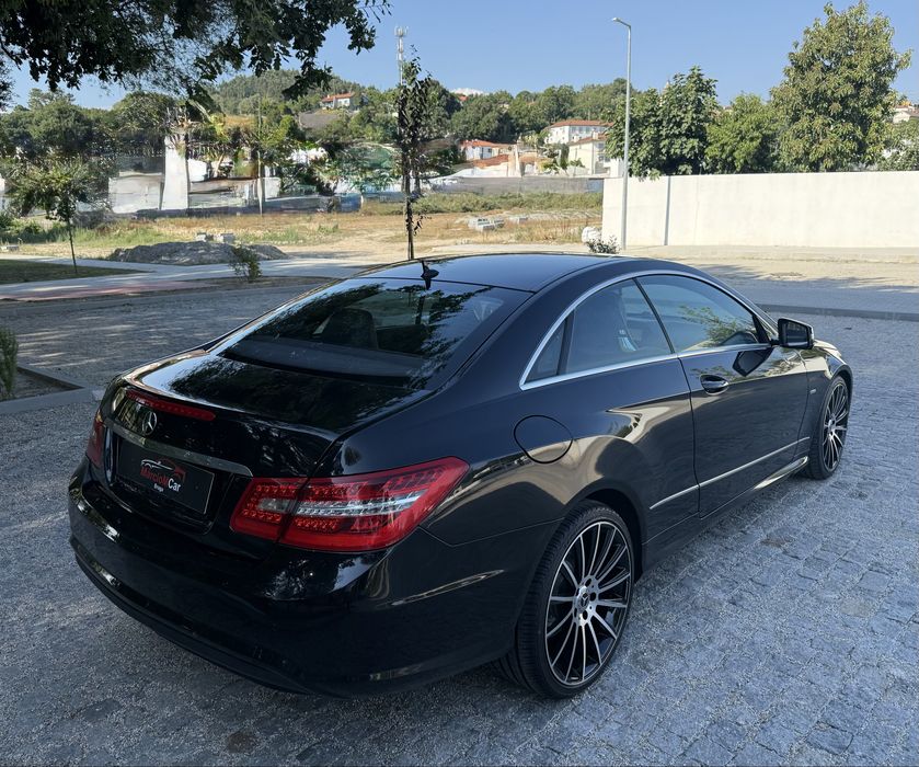 Mercedes-Benz E 220 — fotografia 4