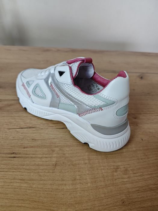 Nowe, białe buty sportowe, sneakersy, kolorowe wstawki, Hip