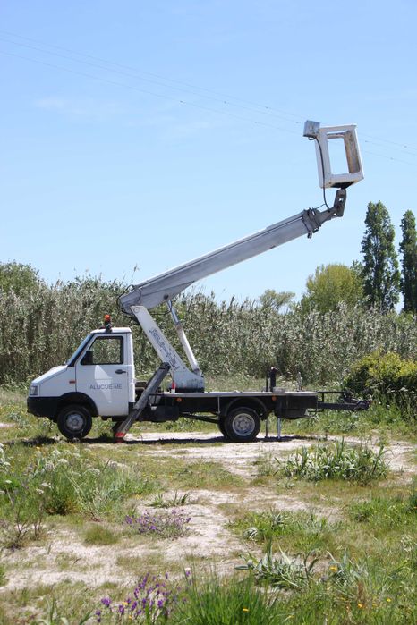 Plataforma elevatória 16m