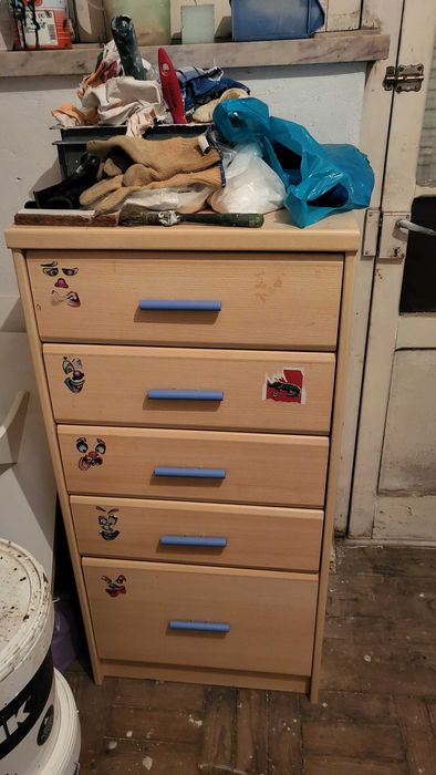 Cama solteiro com gaveta