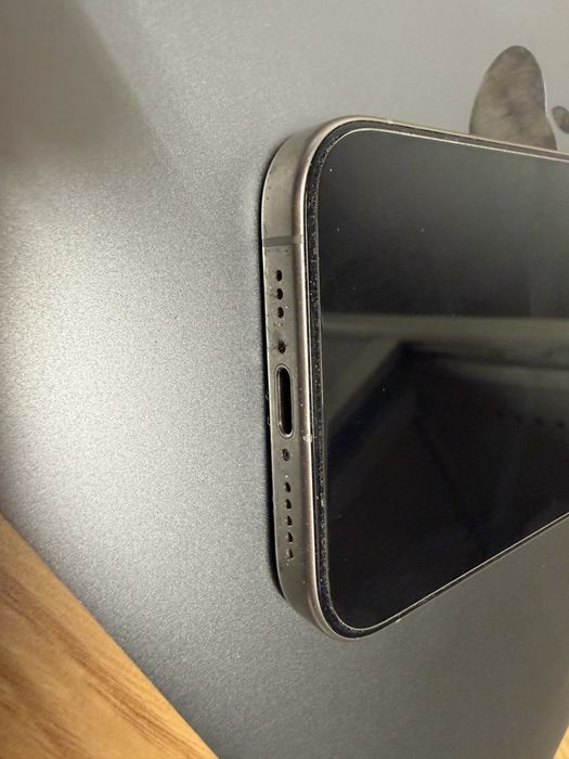 iPhone 15 Pro 256GB Titânio Natural + Caixa e Cabo