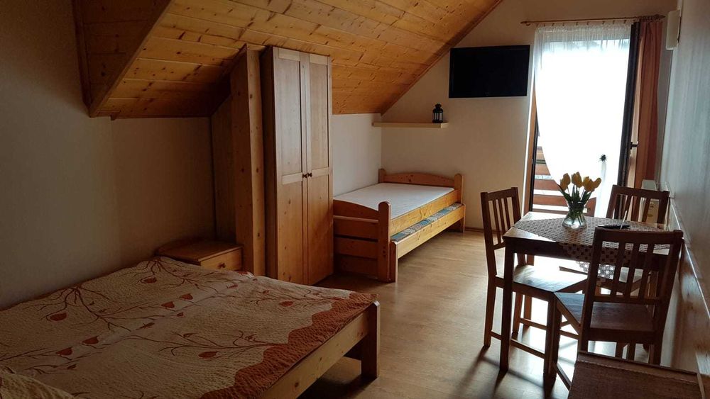 Apartamenty i Pokoje pod Czyrną przy Gondoli