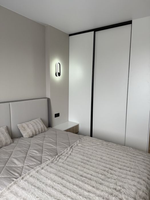 3-кімнатна квартира з видом на Дніпро, два санвузла