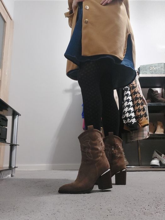 Zamszowe kowbojki na obcasie 36, 37, 38, 39, 40, 41