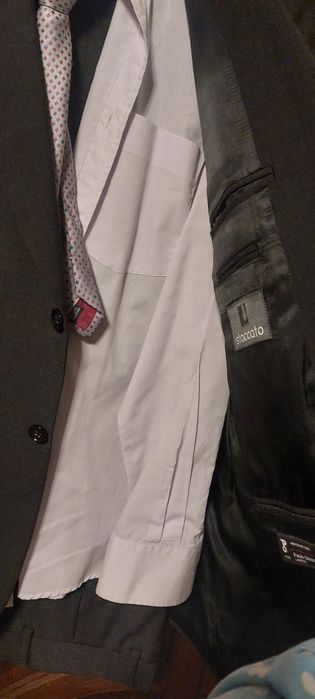 Dois fatos tamanho 48/50