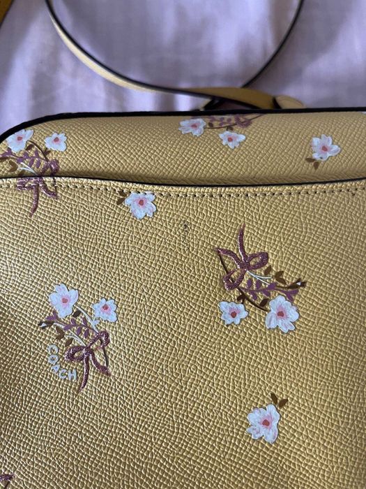 Mala Coach Camera Bag com flores e laços, amarela – original